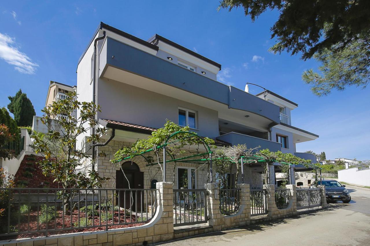 Apartments Villa Sofia Црвений Врх Екстер'єр фото