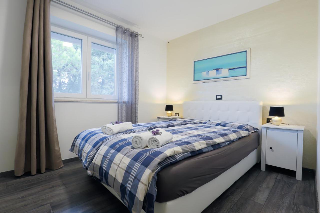 Apartments Villa Sofia Црвений Врх Екстер'єр фото